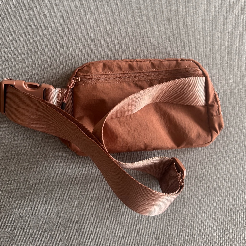 Stylish Brown Unisex Fanny Belt Bag - Picture 5 of 8